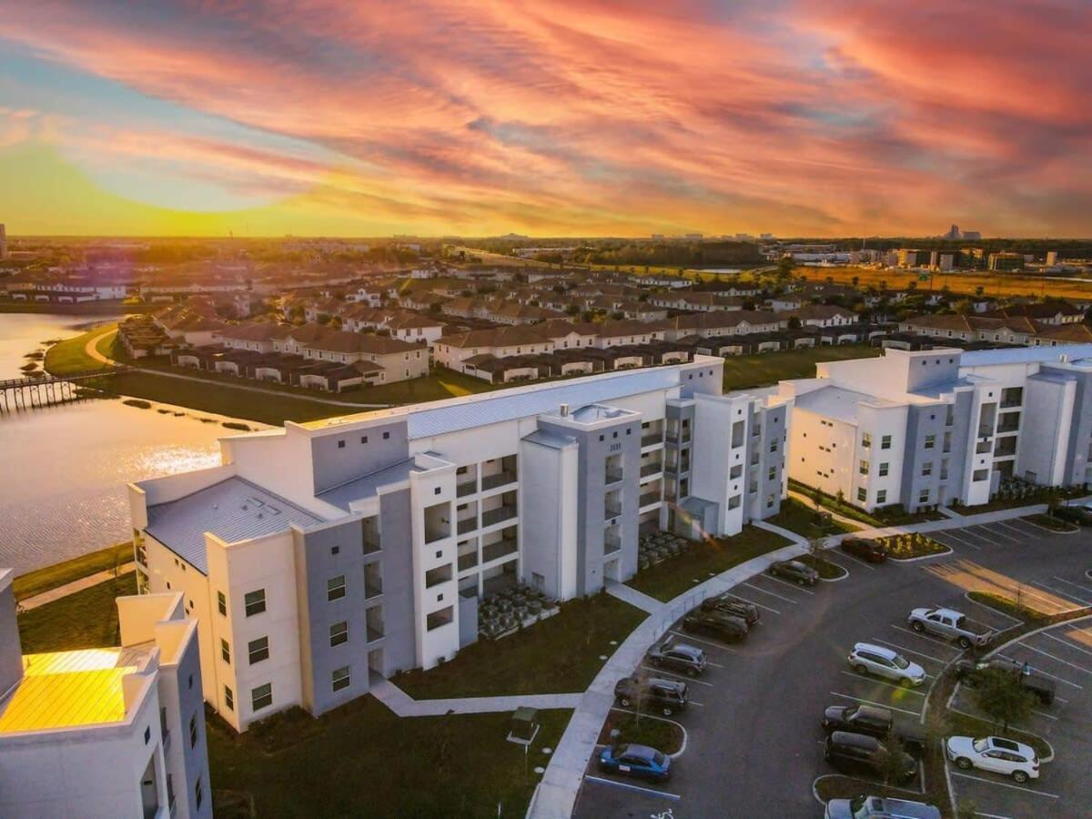 Gorgeous 2Br Lakeview Condo With Waterpark Kissimmee Exteriér fotografie